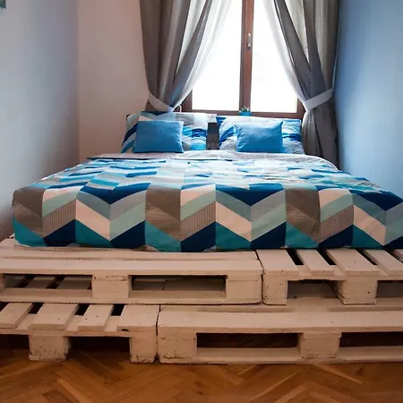 Art Nouveau Centre Homestay Warsaw